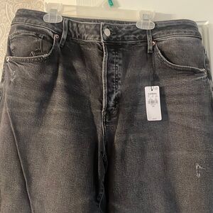 14R Express Cropped Distressed Black Jeans